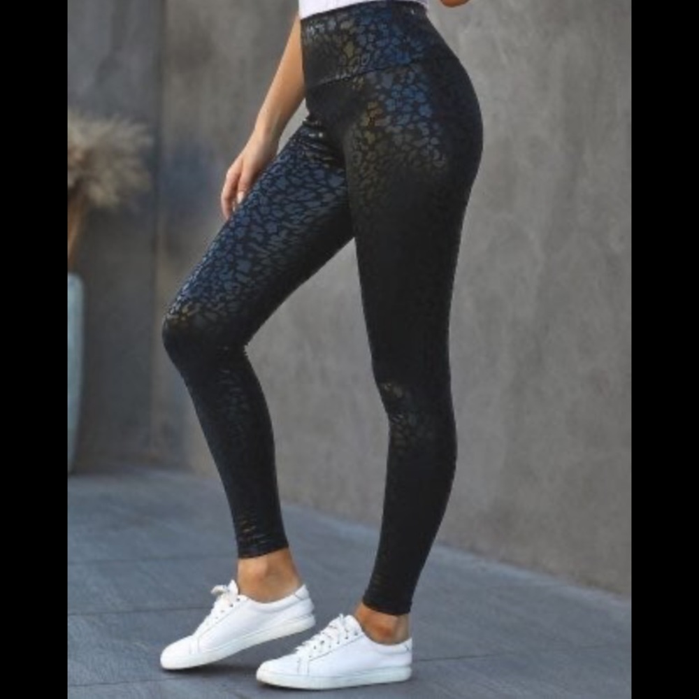 Black leopard print leggings